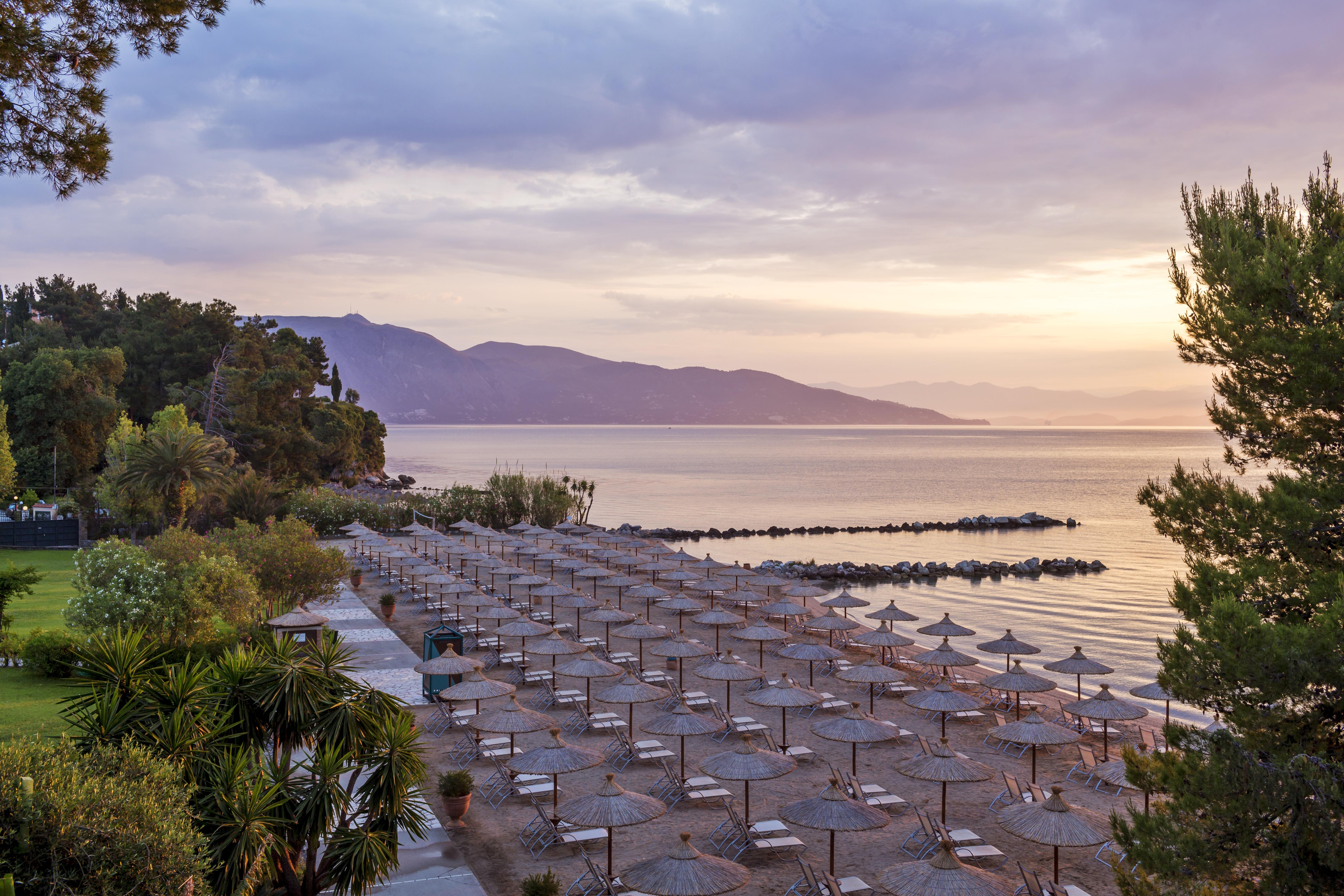 Kontokali Bay Resort & Spa Exterior foto Sunset at the beach of Nikiti